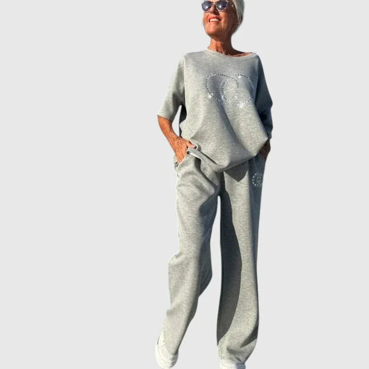 Pohodlný dvojdielny set pre ženy