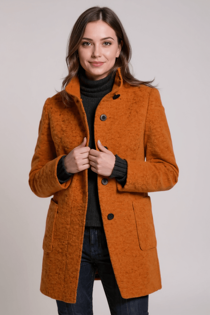 Fiora  | Elegantný kabát s nordickým dizajnom