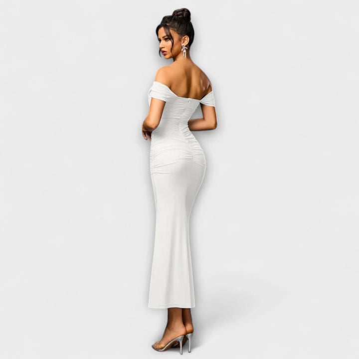 Ione   ｜ Šaty Bodycon s odhalenými ramenami a riasením