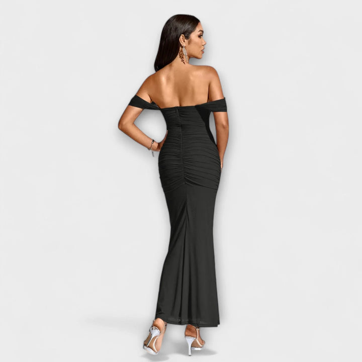 Ione   ｜ Šaty Bodycon s odhalenými ramenami a riasením