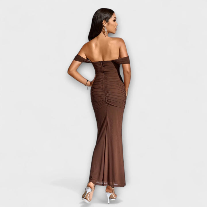 Ione   ｜ Šaty Bodycon s odhalenými ramenami a riasením
