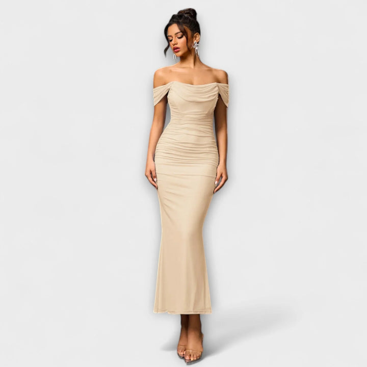 Ione   ｜ Šaty Bodycon s odhalenými ramenami a riasením