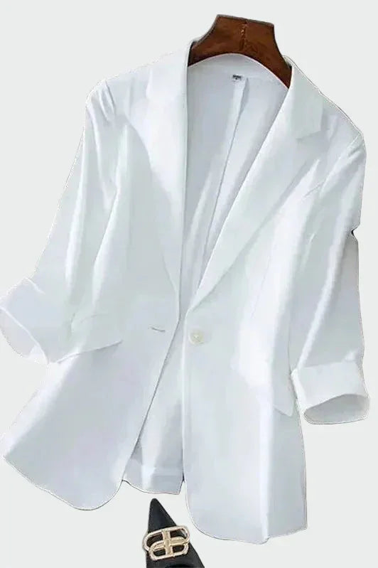 Elegantný pulóver s výstrihom