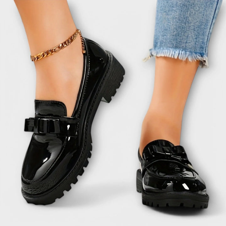 Zuzana  ｜Preppy  Loafer