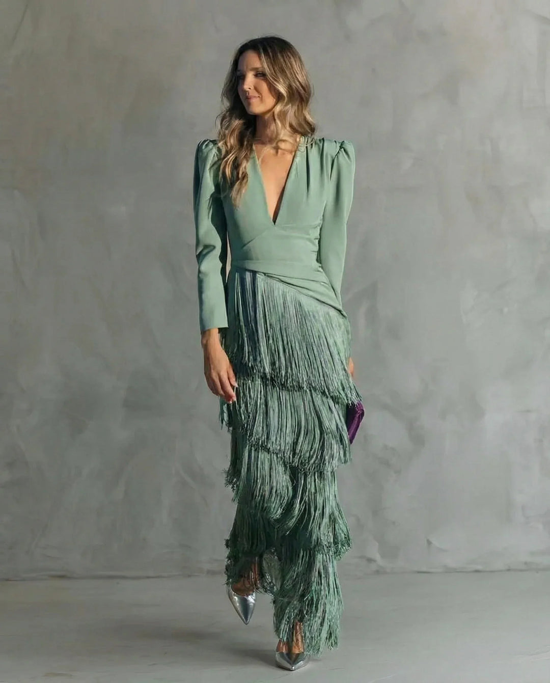 Clara | Elegantné šaty s strapcami na rukávoch