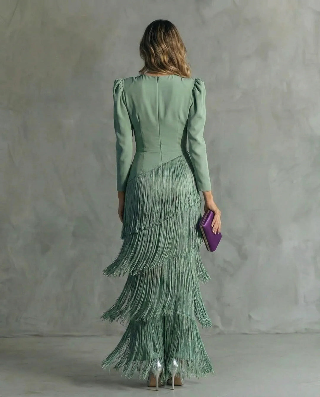 Clara | Elegantné midi šaty s tradičnými strapcovými rukávmi